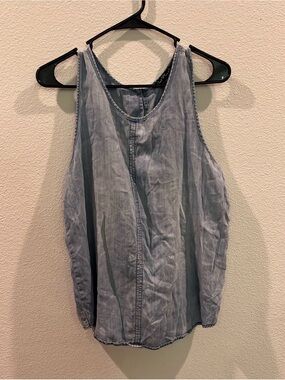 ♥️Velvet Heart Light Blue Denim-Style Tank Top